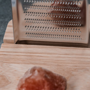 005 KITCHEN [THE LARGE RIVSALT] - stainless steel grater. stand in natural wood. himalayan salt rock. stylish gift pack.