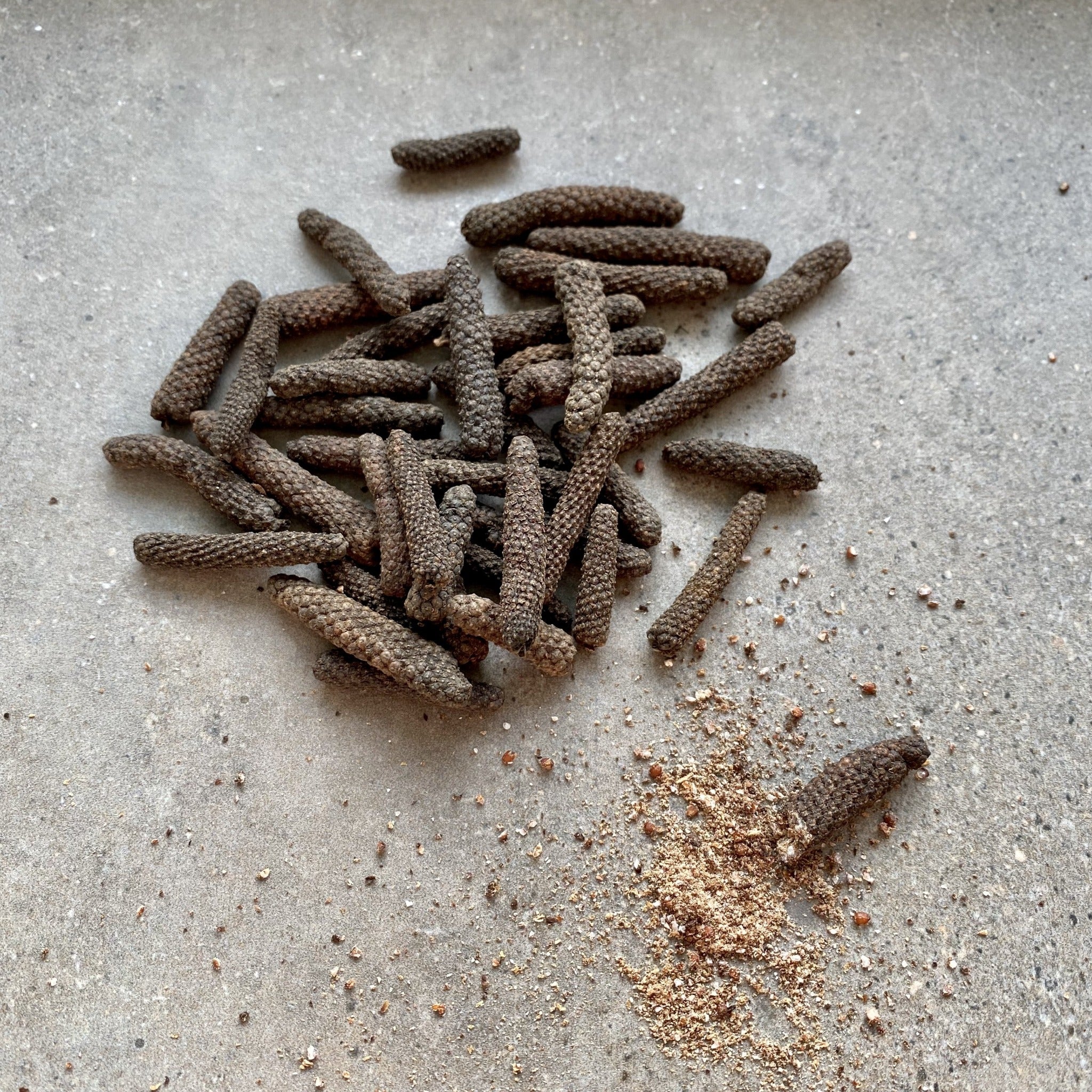 011 PEPPER WITH SALT