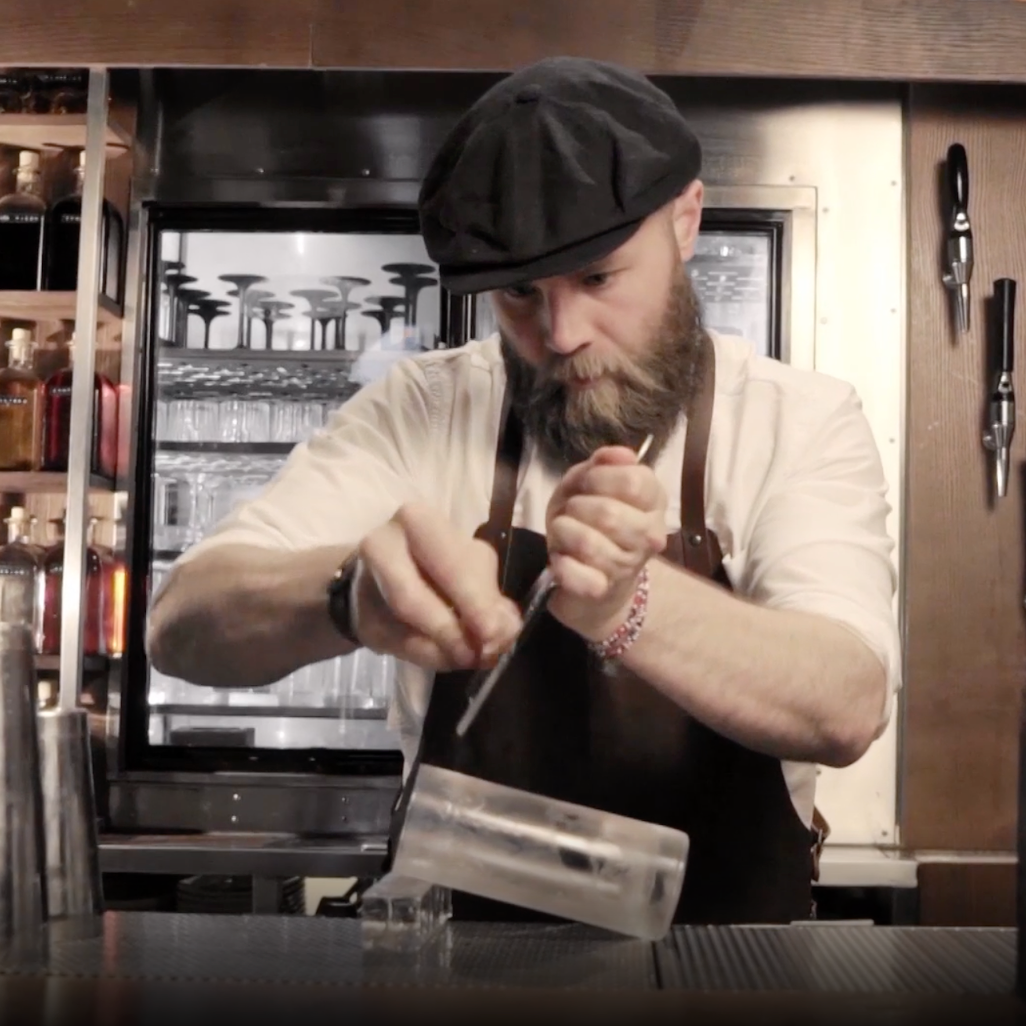 Ladda video: 005 KITCHEN [DEN STORA RIVSALT]